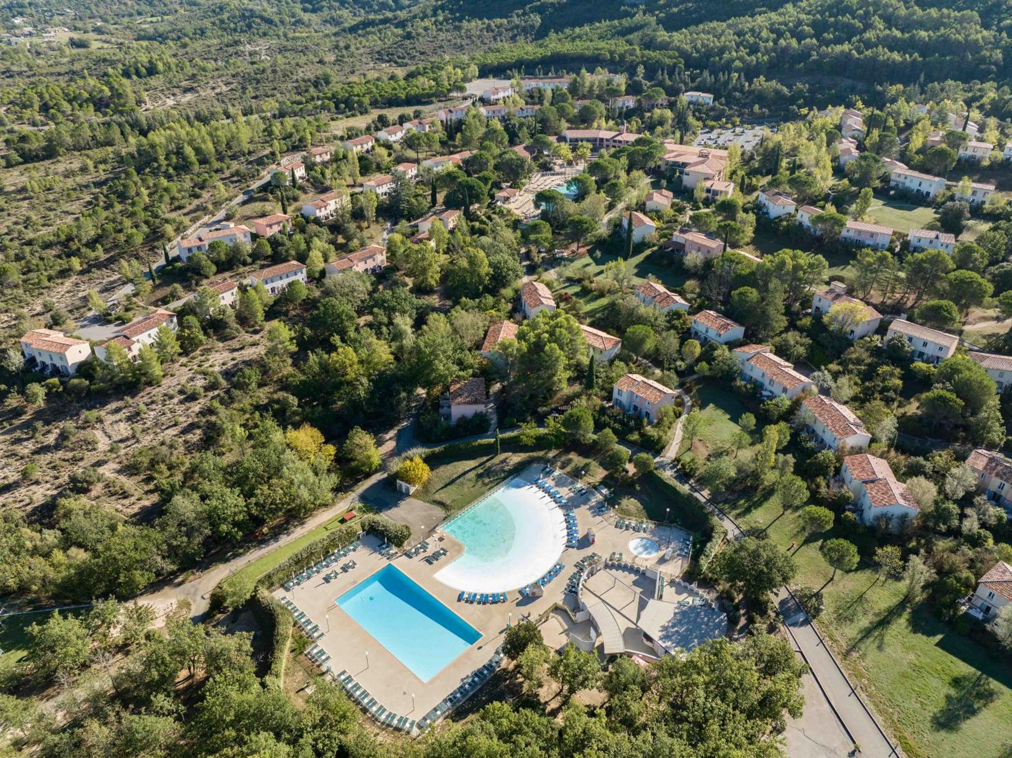 Village Pierre & Vacances Le Rouret Grospierres Exteriér fotografie